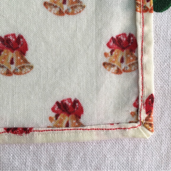 🔔 Handmade Vintage Style Golden Bells Napkins, Set of 2 🔔 - Picture 9 of 16